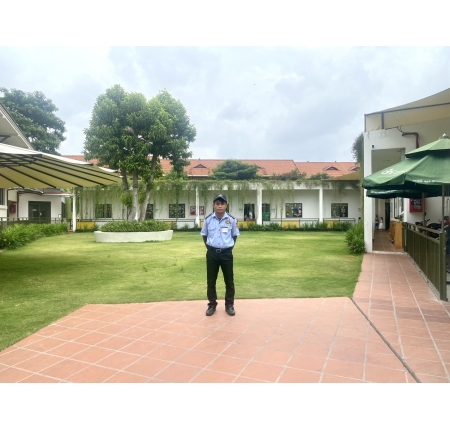 Dịch Vụ Bảo Vệ Chuyên Nghiệp Tại Sân Bóng Mini Của Cty Bảo Vệ Đông Hải